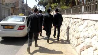 20151005 12:17 Agron Street Jerusalem Sukkot days