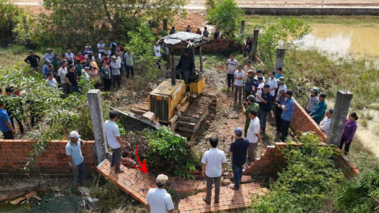 Excellent Start New Perfect Project! Complete100% Clear The Trash & Landfill On The Flooded by Doze