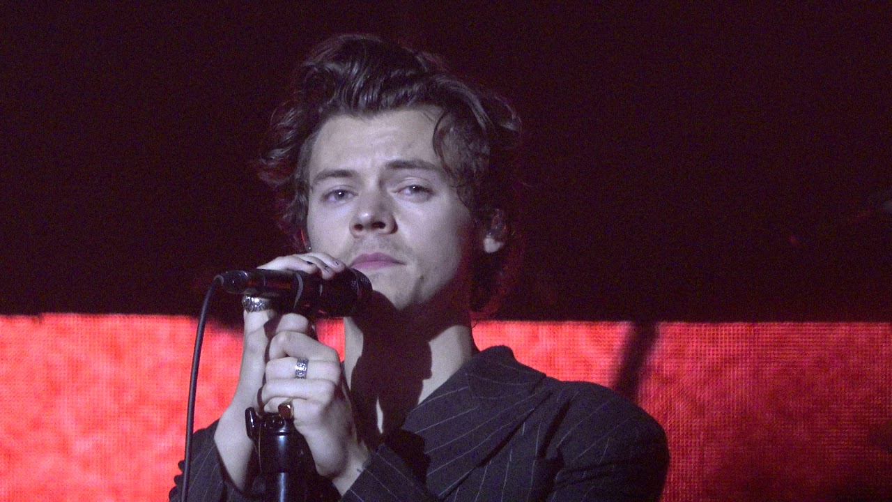 [4K] Harry Styles Meet Me in the Hallway (Live on Tour