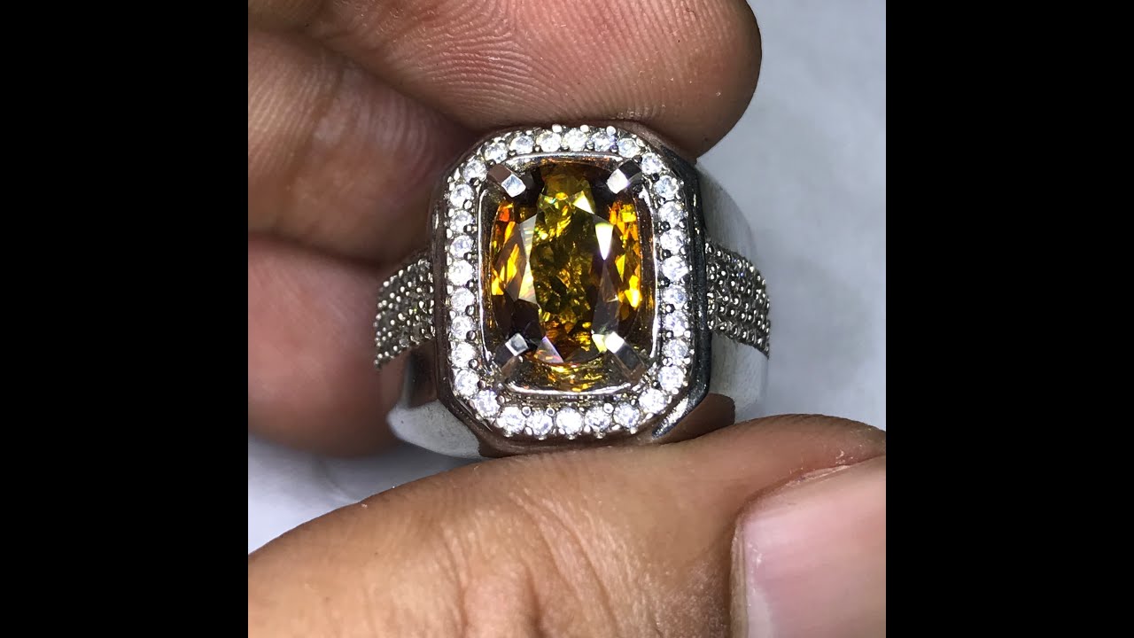 Natural 2.11ct Yellow Sphene Rainbow Spark set in silver ring