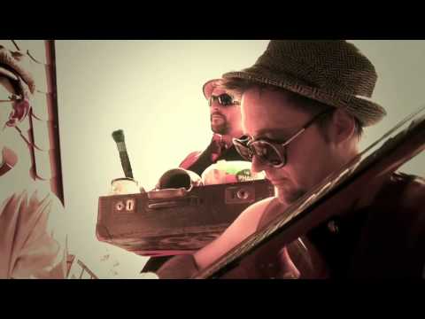 Boundzound -- Doku (Acoustic Trio Performance)