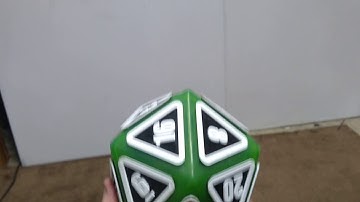 Giant d20