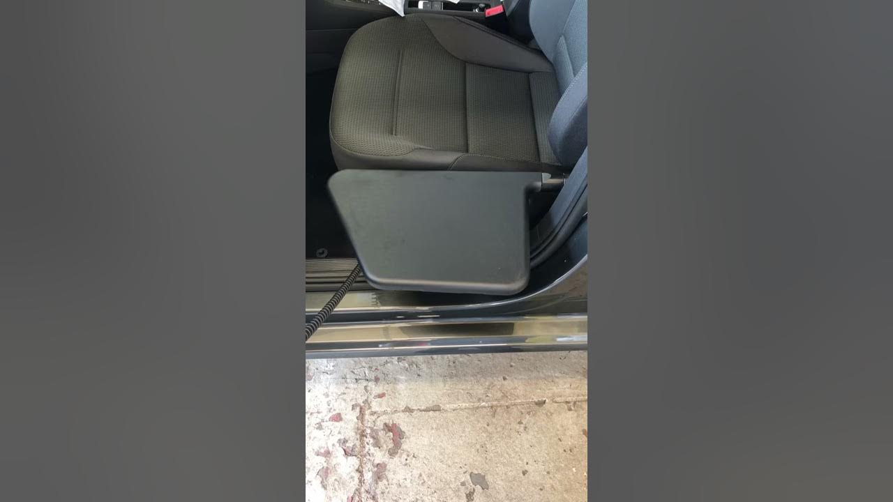 Kivi Electric Transfer Plate fitted into a Volkswagen Golf - YouTube