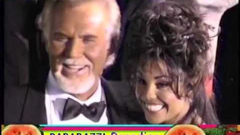KENNY ROGERS and his wife WANDA walk into The Peop...