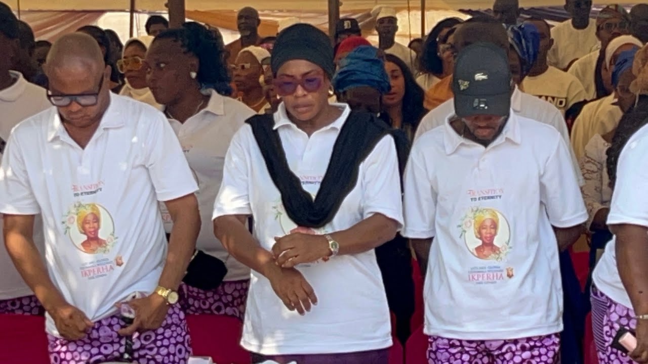 FAITHIA BALOGUN & SIBLINGS AT HER LATE MOTHER’S WAKE KEEP SERVICE 