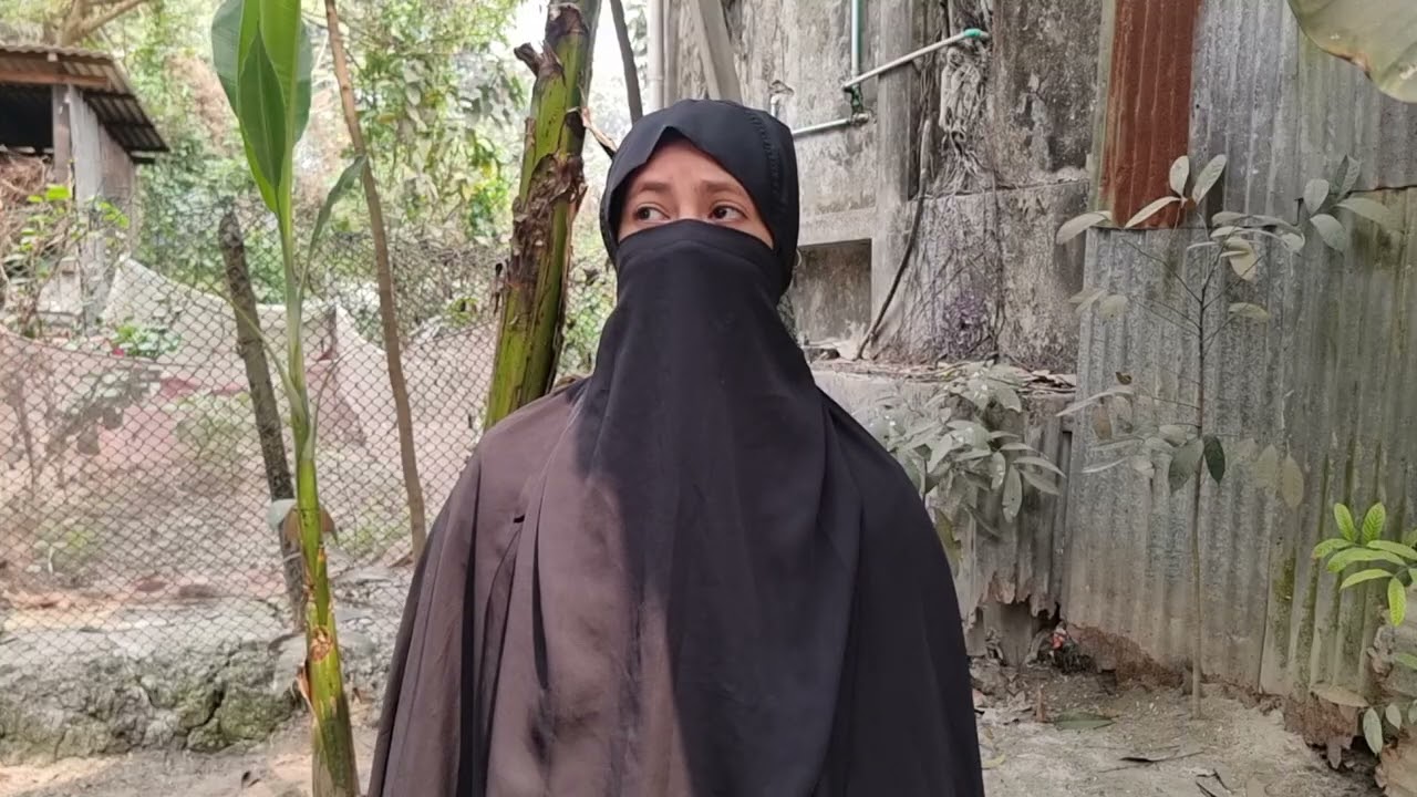 আমার স্বামী দরকার, যৌতুকের  কারণে পাচ্ছি না। 