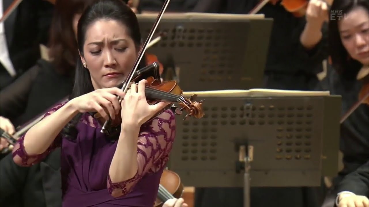 Akiko Suwanai - Shostakovich: Violin Concerto No. 2 - Tugan Sokhiev/NHK Symphony Orchestra