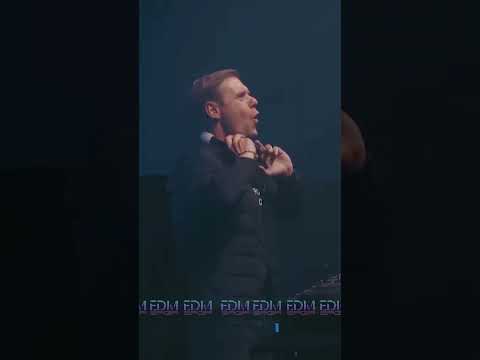 Armin Van Buuren Live At A State Of Trance London, Silverworks Island