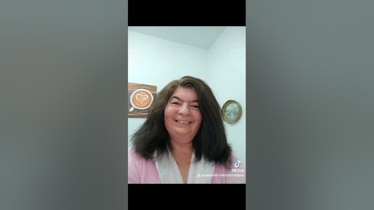 Друга мелодия и с усмивка на лицето да започне новата седмица с моята ...