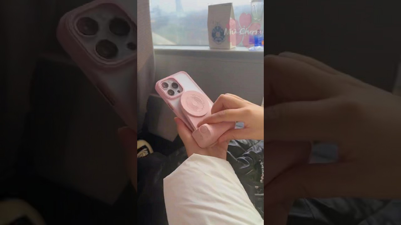 “Cute & Handy Smartphone Stand: Tech with a Twist!”