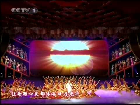彭丽媛《大地春风》（2009年双拥晚会）