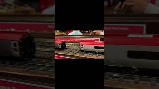 Metromodels 1995/96 stock london Underground 6-car set running on MRC test track.