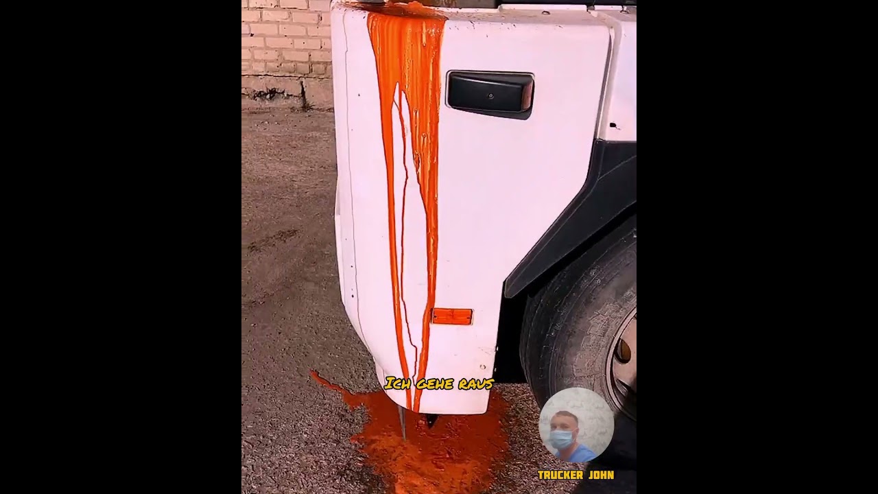 Антифриз выкинуло через расширитель. 