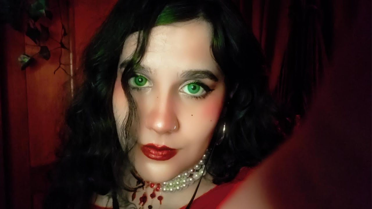 Vampira te conforta após você ser condenado | ASMR roleplay 