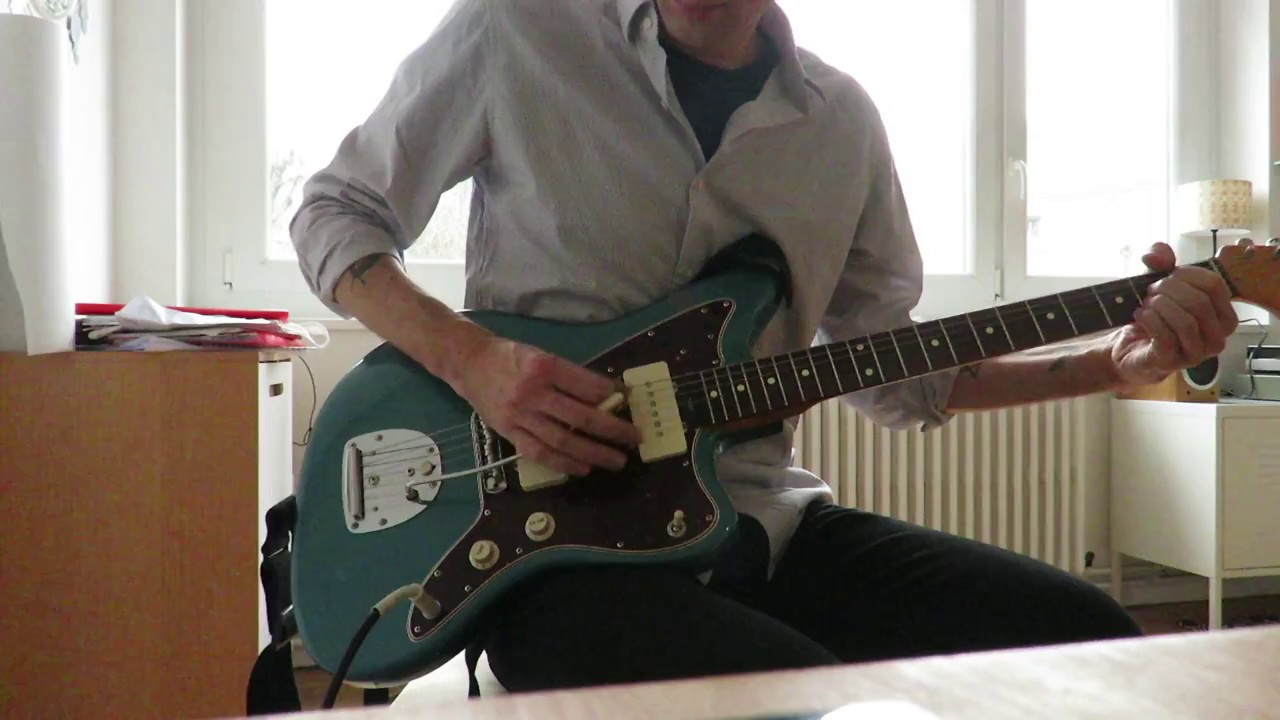 Fender Tremolos Jazzmaster Vs Mustang (part1/2) YouTube