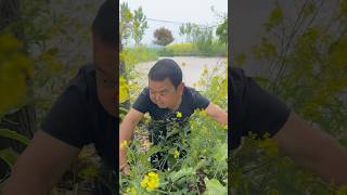 A 99Cm Tall Boy Searches For The Sound Of A Baby Crying.