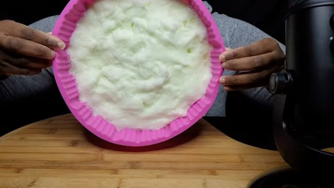 FOAM ICE WITH KIWI FLAVORING #iceeating #asmr #mukbang