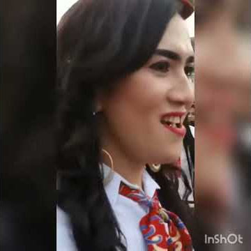 Tingkah kocak waria lucu abis