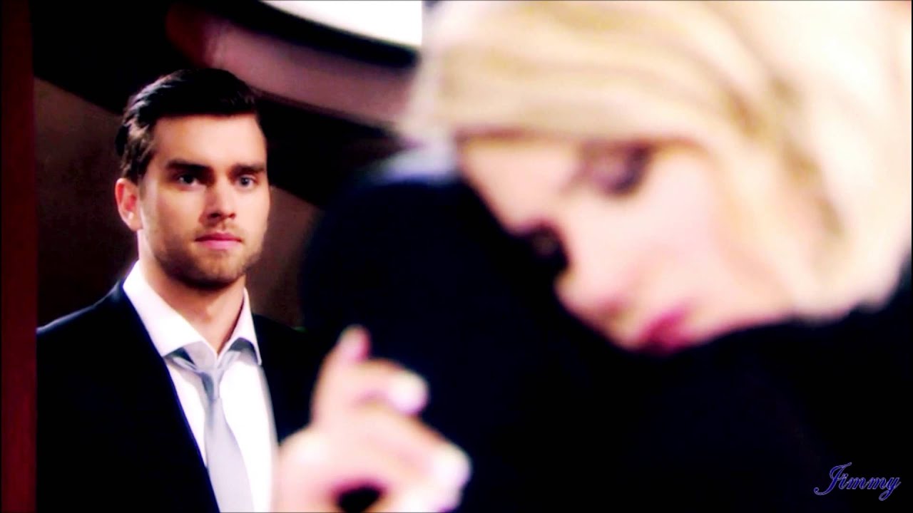 Caroline & Thomas | Dark Horse