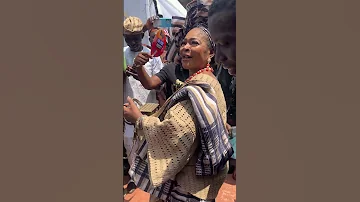 Salawa Abeni Legendary Waka Singer Honours Musiliu Ishola At Ojude Oba 2025 
