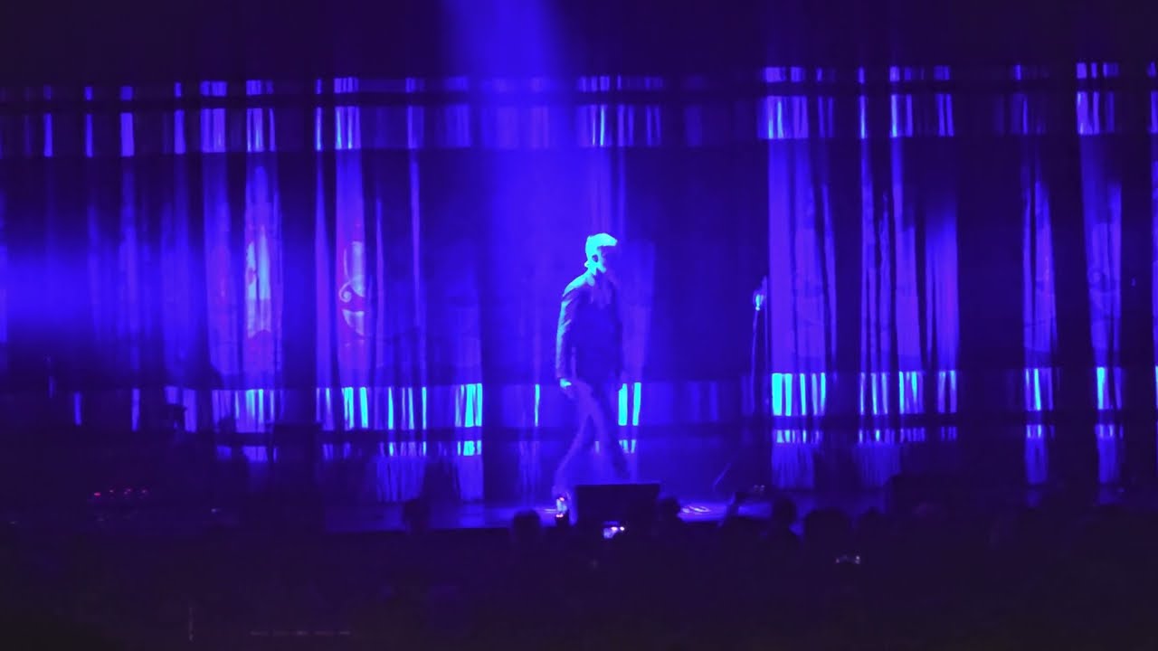 Queens of the Stone Age - LIVE 10/8/2025 BOSTON MA - From the Catacombs - Josh Homme Enterance