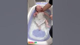 Need a Compact Baby Bathtub? The Baby Folding Bathtub Is Perfect!#Shorts