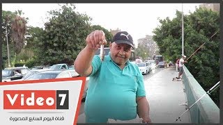 هواية صيد السمك على كوبرى قصر النيل