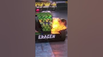 TOASTED BUNS #battlebots #robotwars #2023 #fight #robots #botbash #wow #wtf #fire #rusty #shorts