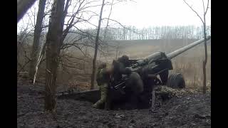 Russian Artillerymen Working With The M-46 130Mm Towed Field Gun