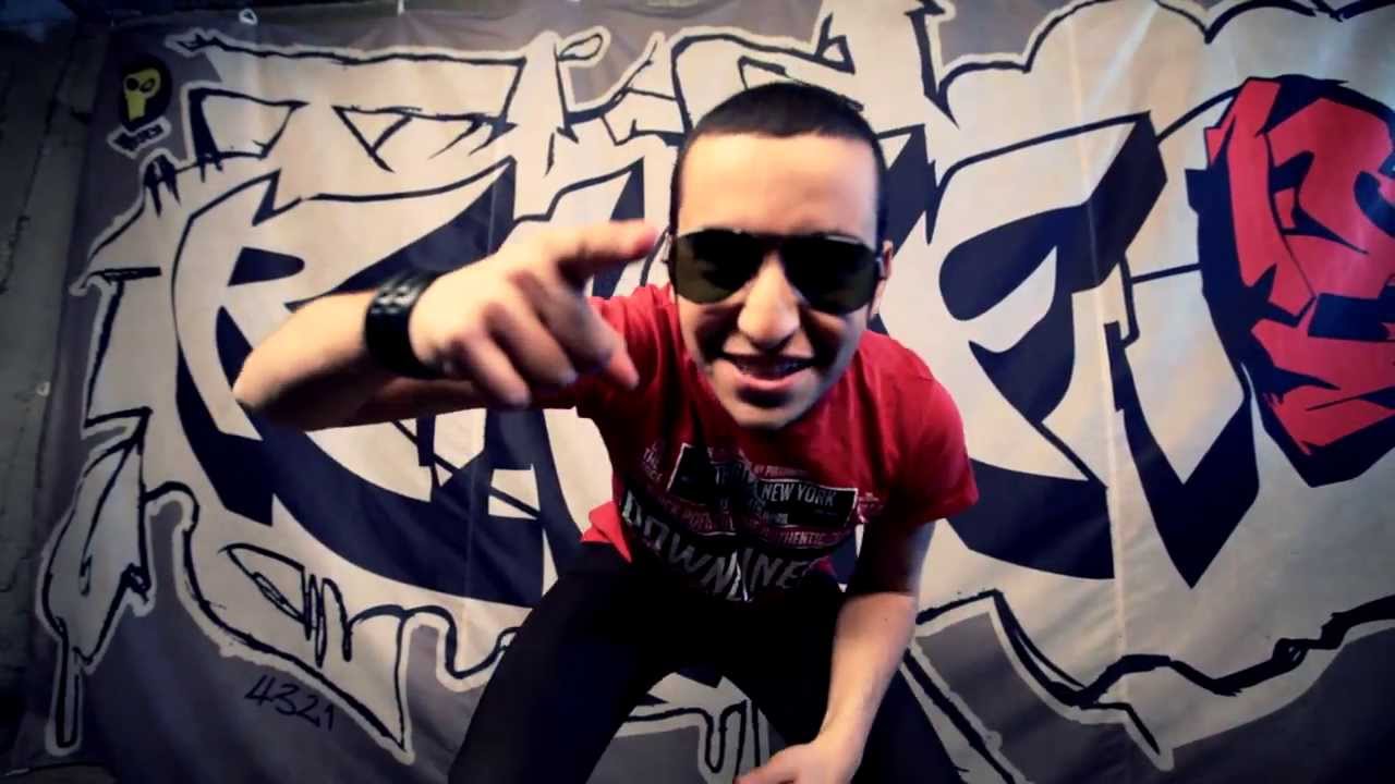 Raffi - 4321 (Official Video) auf YouTube ansehen Raffi - 4321 (Official Video) auf YouTube ansehen