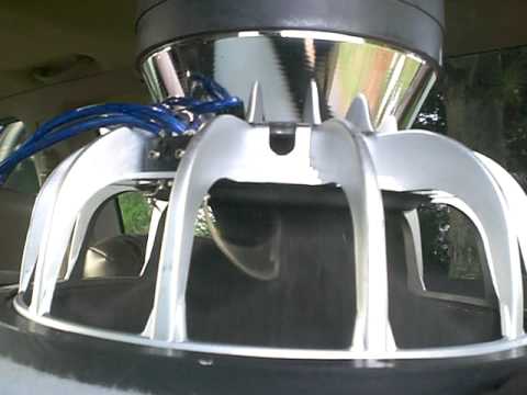 jlo age Resonant Engineering XXX 15 - AQ2200D - Bass I Love You