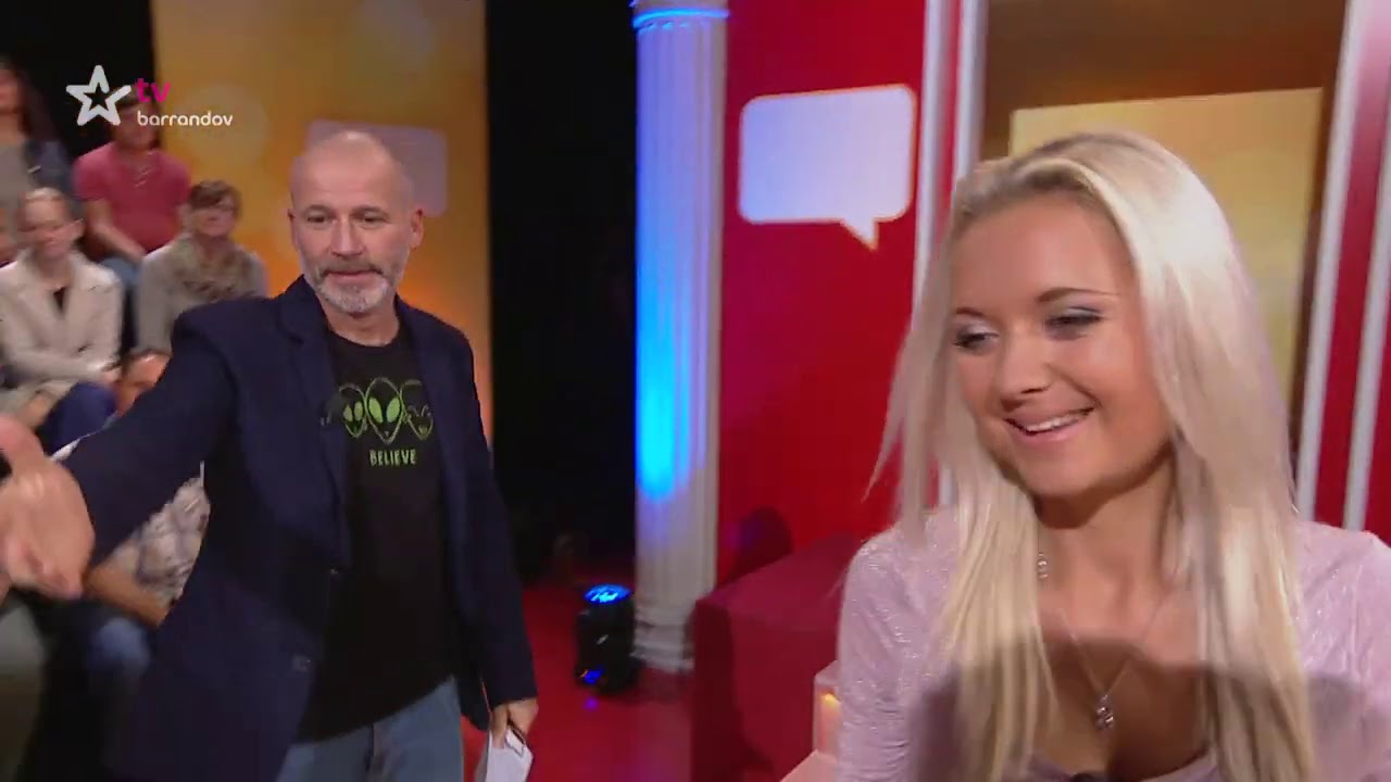 Nebezpečné vztahy (2017/242) - Dívčí kapela