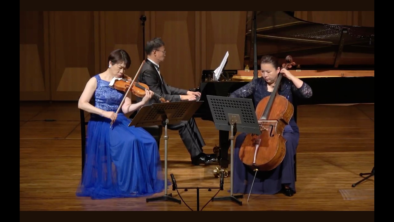 チャイコフスキー　ピアノトリオ A minor, Opus 50 チャイコフスキー ピアノ三重奏曲「ある偉大な芸術家の思い出に