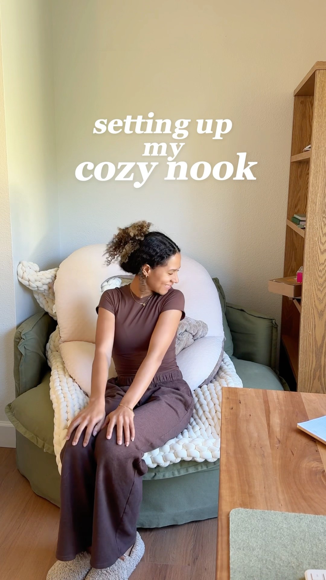 the cozy nook is back!! #cozyhome #nook - YouTube