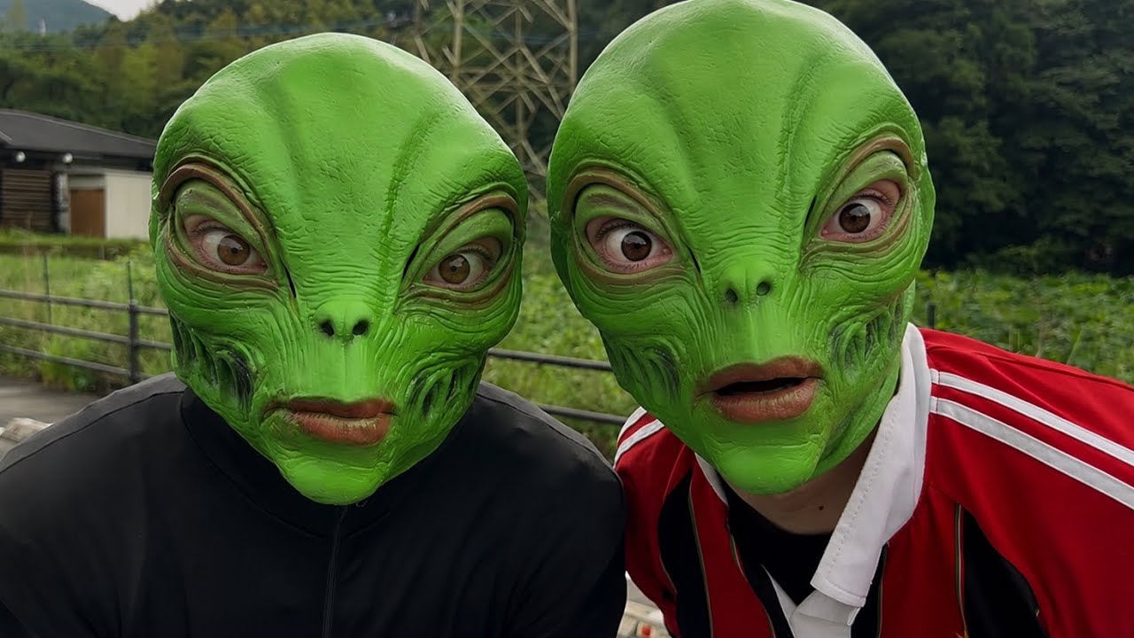 日本に宇宙人いた。警察にいうわ。