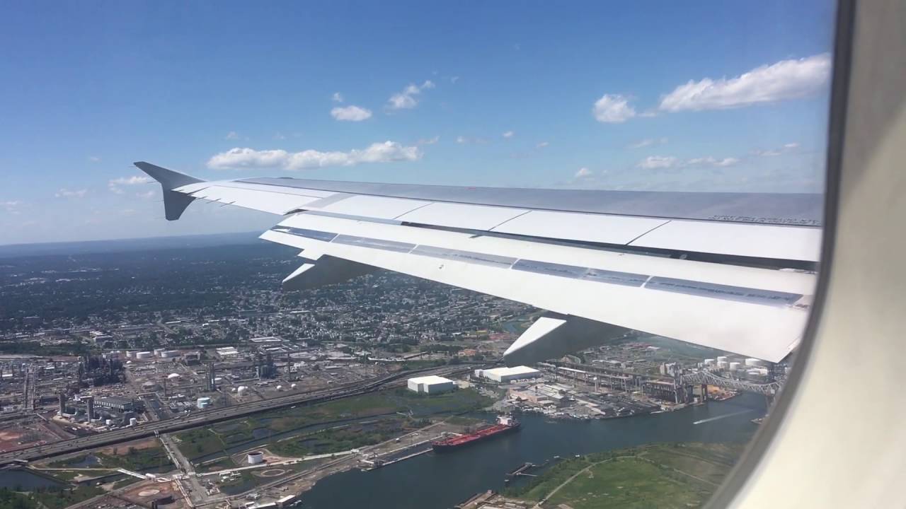 AA A320 bumpy approach into EWR from CLT