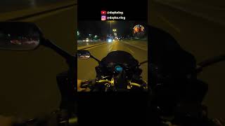 Arada Biz De Gazlıyoruz Motosikletle