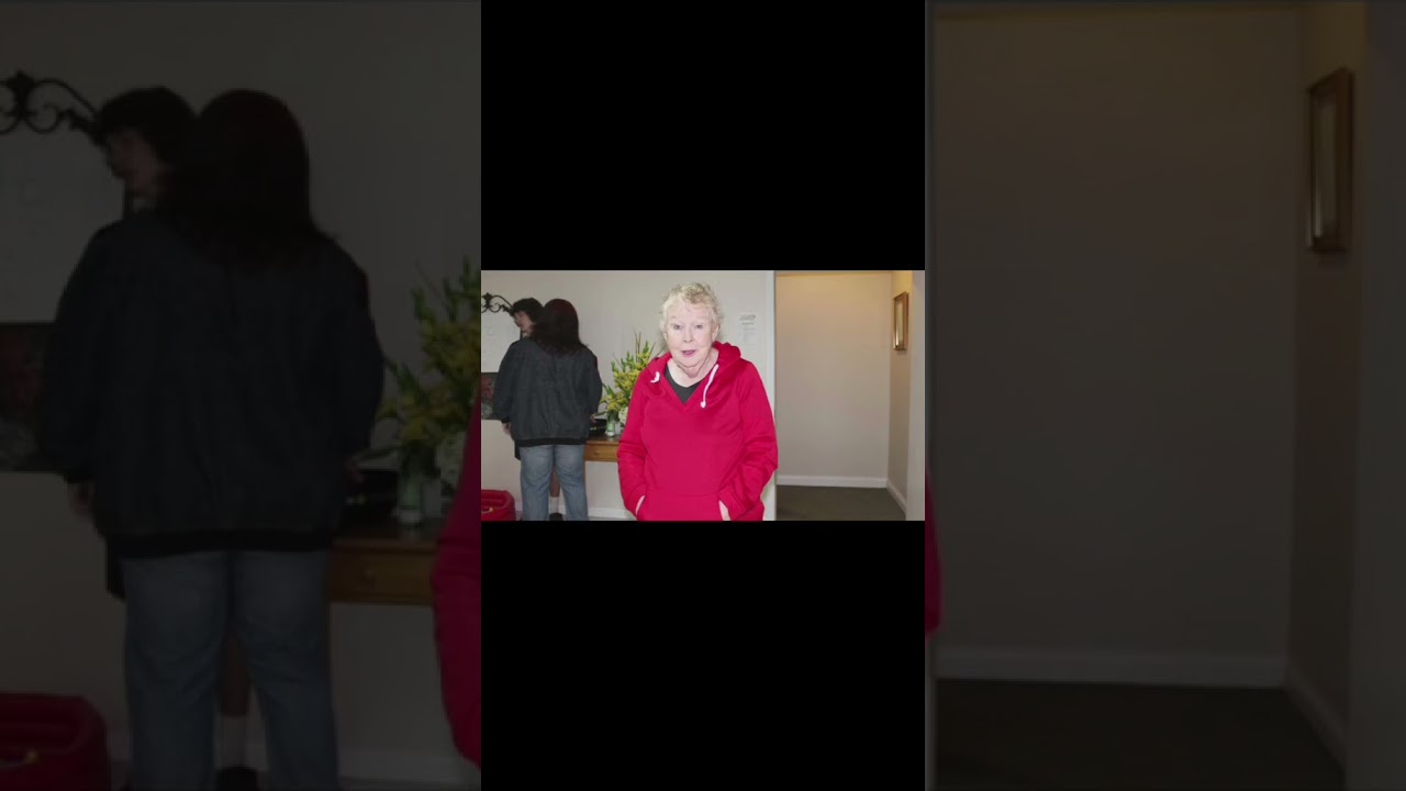 SHE GOT KILLED BY A DENNYS SIGN😱 