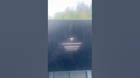 Software updating to 2025.32.3.1 | Tesla software update