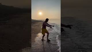 Barcelona Plajında Erken Sabah Keyfi Diversión Matutina En La Playa De Barcelona