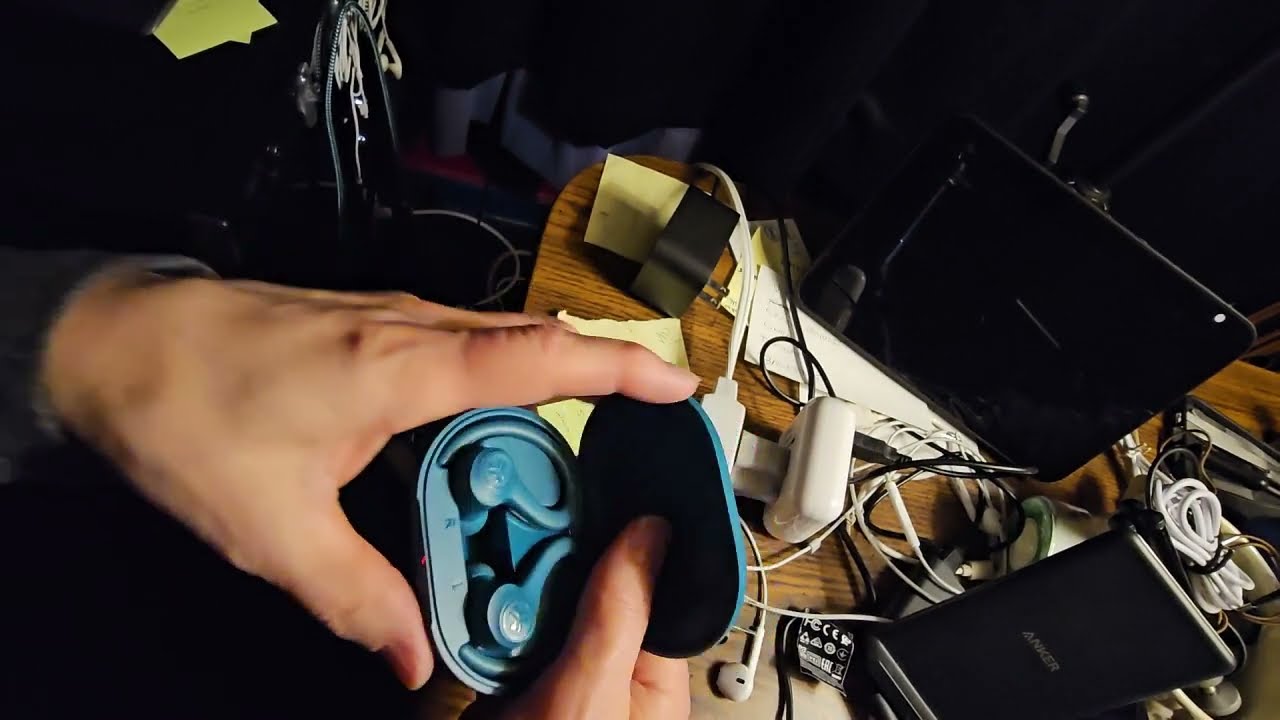 Как просто зарядить наушники JLAB Go Air Sport!