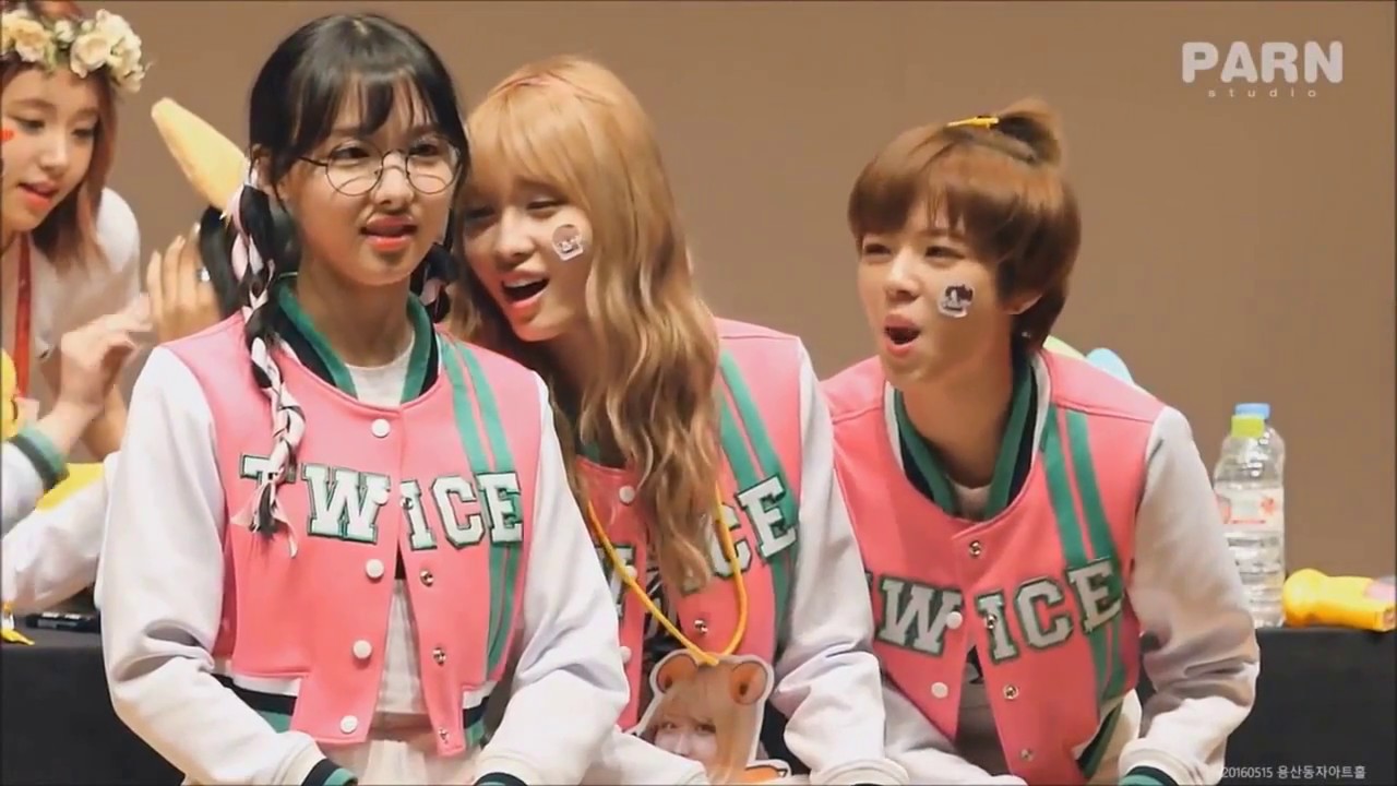 Monayeon/Namo (Momo x Nayeon) - Still I fly // FMV