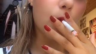 Girls Smoking 35