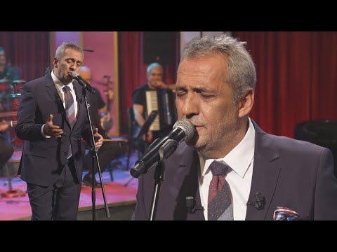 Yavuz Bingöl - Saçlarını Taramışsın (Canlı Performans)