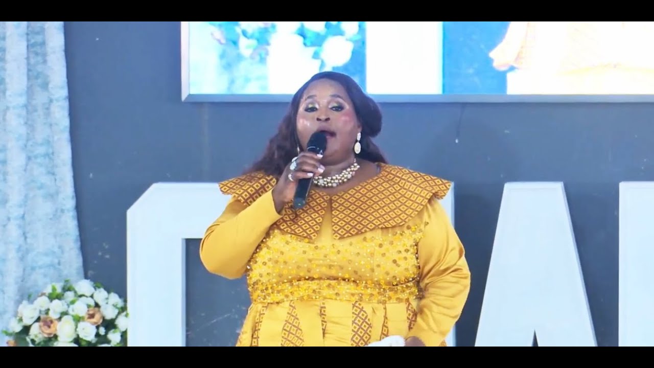 PRAISE AND WORSHIP MOMENT with Prophetess TE Makananisa and Prophet Terry Makananisa