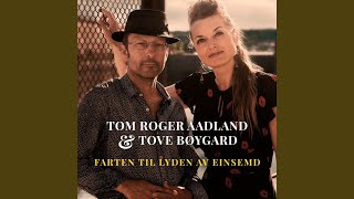 Video thumbnail of "Tom Roger Aadland - Farten til lyden av einsemd (Radio Edit)"