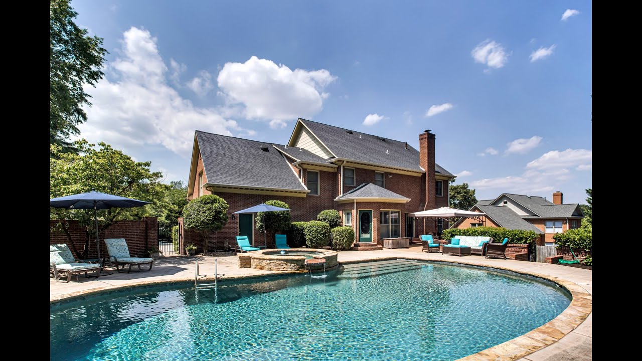 1041 Hayslope Drive SW - Knoxville, TN - Home for Sale