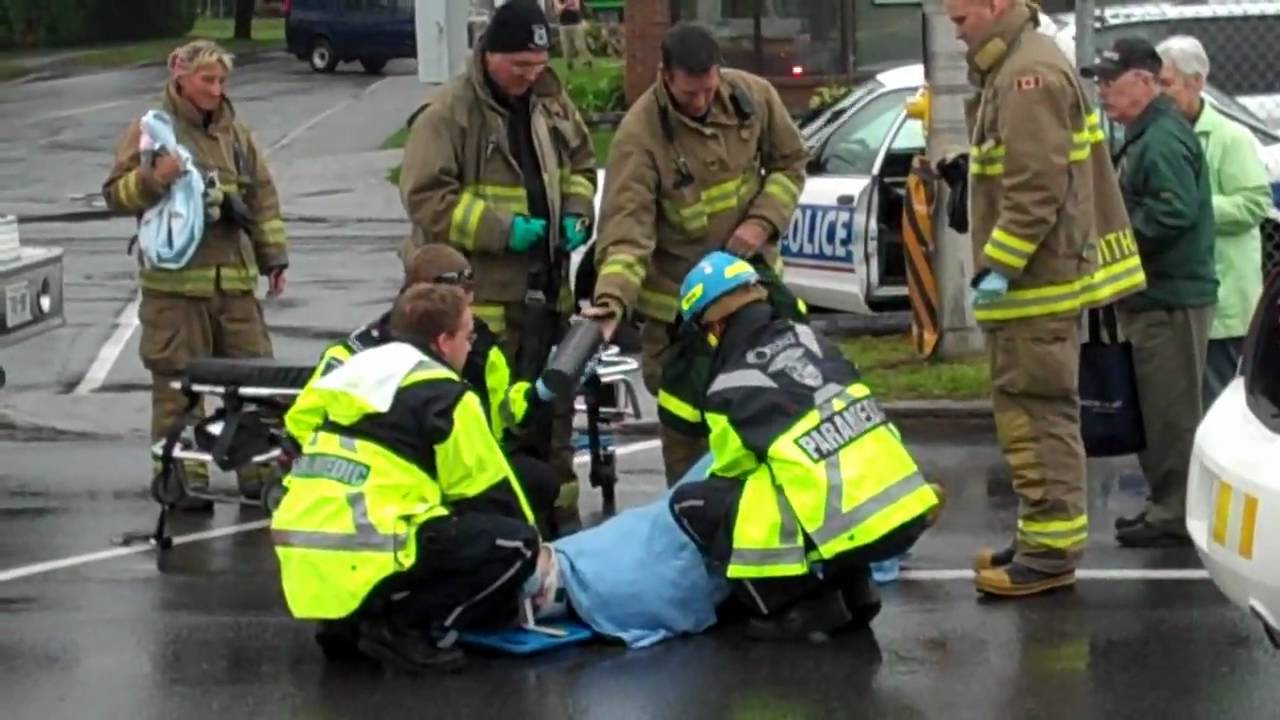 EMS Emergency Response in Ottawa, Ontario YouTube