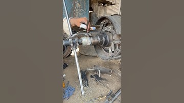 How to cutting threads on lathe machine #short #localmechanic #threads