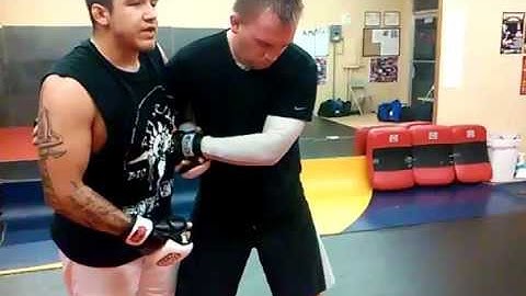 Clinch Striking and Control
